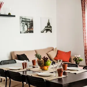 2* Guest house Bhavana Surf House